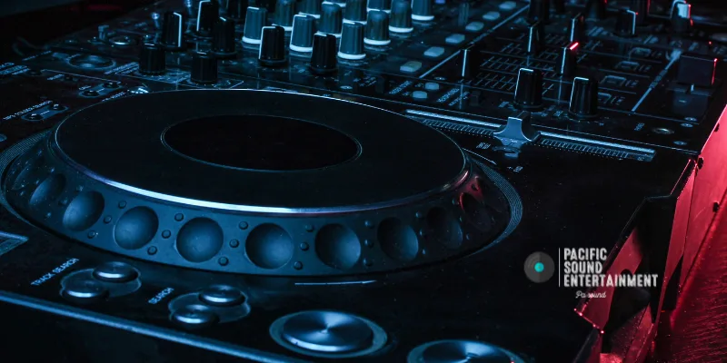 Rekordbox vs Serato: Which DJ software is best for you?