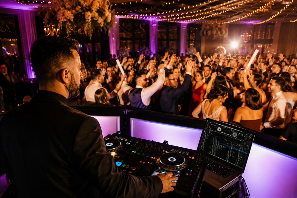 Reading the Room vs. Running the Playlist 3 Vancouver wedding dj